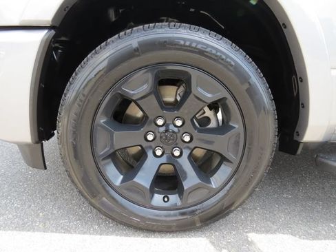 Used 2025 RAM 1500 Big Horn AWD/4WD image 11