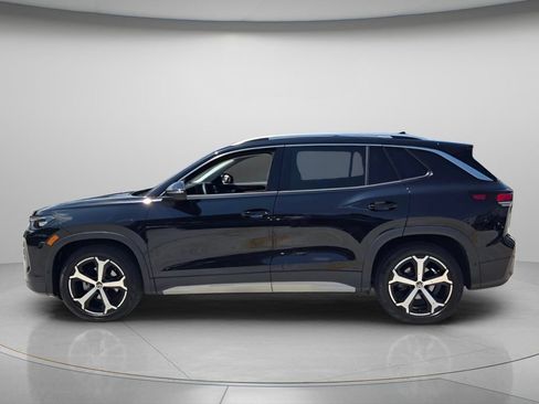 Certified 2026 Volkswagen Tiguan SE w/ Panoramic Sunroof Package FWD image 3