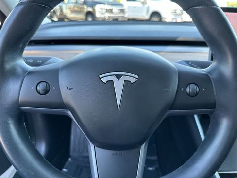 Used 2019 Tesla Model 3 Standard Range Plus RWD image 21