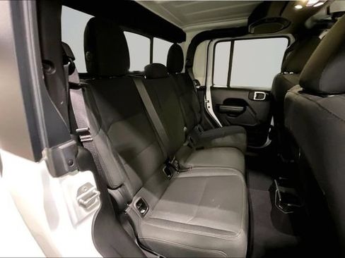 Used 2021 Jeep Gladiator Sport AWD/4WD image 28