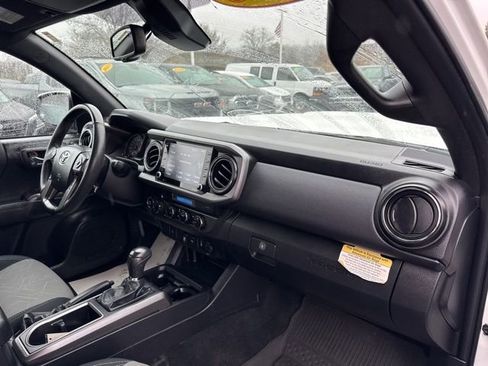 Used 2023 Toyota Tacoma TRD Sport image 25