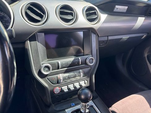 Used 2019 Ford Mustang GT RWD image 8