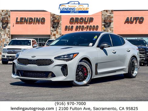 Used 2020 Kia Stinger GT1 RWD image 1