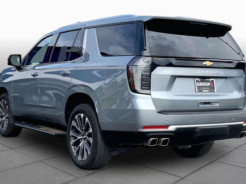 Used 2025 Chevrolet Tahoe High Country AWD/4WD image 12