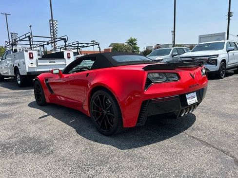 Used 2015 Chevrolet Corvette Z06 w/ 3LZ Preferred Equipment Group RWD image 5