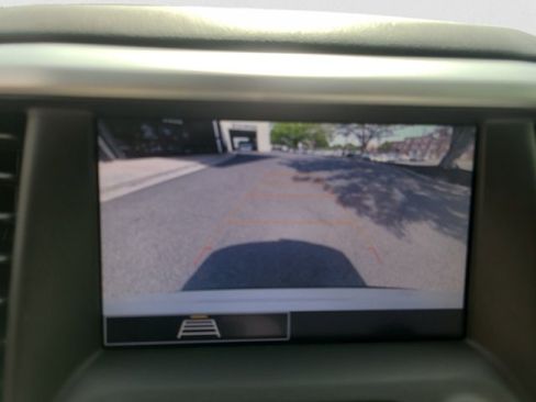 Used 2023 GMC Acadia SLE w/ Driver Convenience Package AWD/4WD image 17