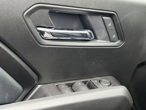 New 2025 GMC Canyon Elevation w/ Convenience Package image 10