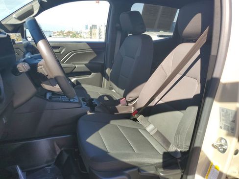 Used 2023 Chevrolet Colorado W/T image 16