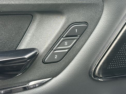 Used 2024 RAM 1500 Limited AWD/4WD image 17