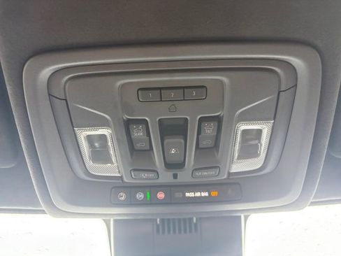 Used 2025 GMC Sierra 1500 Denali Ultimate AWD/4WD image 25