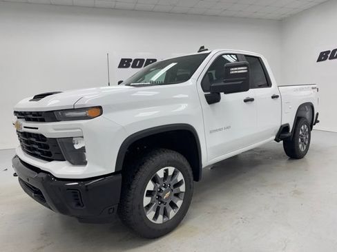 New 2026 Chevrolet Silverado 2500 Custom w/ Custom Value Package AWD/4WD image 1