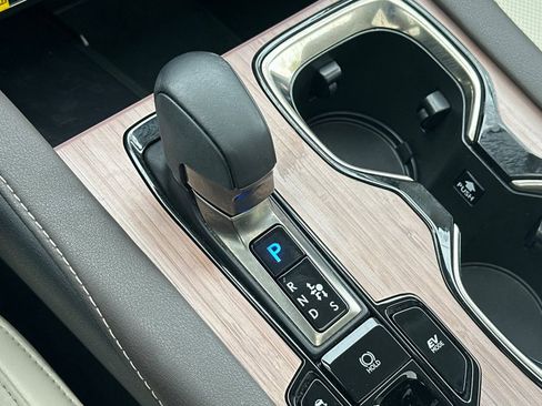 Certified 2023 Lexus RX 350h w/ Accessory Package (Z1) image 21