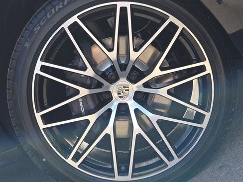 New 2026 Porsche Macan AWD/4WD image 18