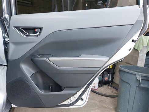 New 2025 Subaru Crosstrek 2.5i Limited w/ Crosstrek Mirror Package image 14