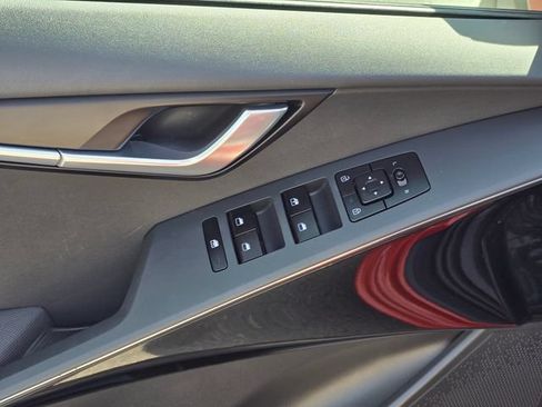 Certified 2023 Kia Niro Wind w/ Wind Preserve Package FWD image 24