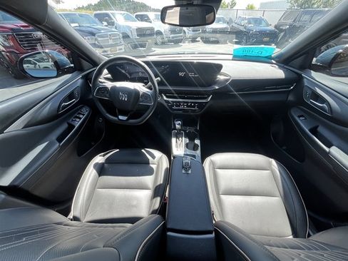 Used 2024 Buick Envista Avenir FWD image 11