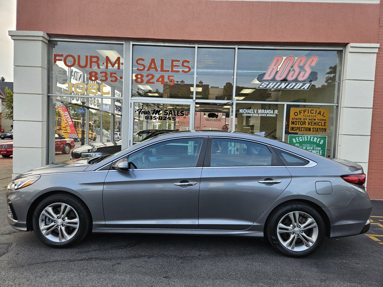 Used 2019 Hyundai Sonata SEL w/ Tech Package 02 FWD image 5