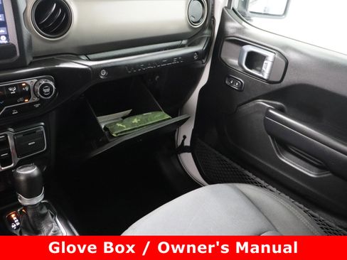 Used 2021 Jeep Wrangler Unlimited Sport image 23