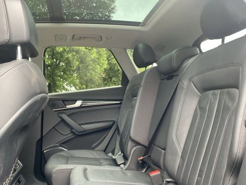 Used 2018 Audi Q5 2.0T Premium Plus w/ Premium Plus Package AWD/4WD image 13