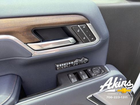 New 2026 Chevrolet Silverado 1500 High Country AWD/4WD image 17