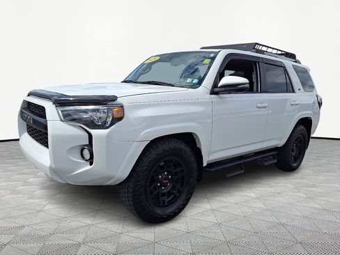 Used 2019 Toyota 4Runner SR5 Premium image 3