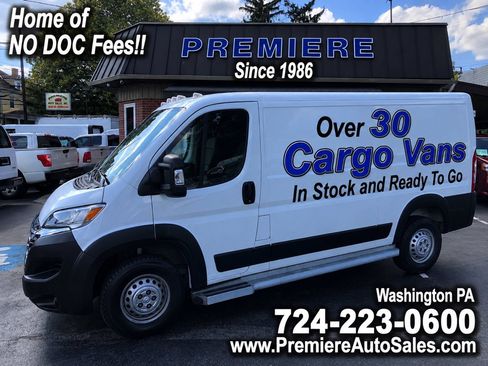 Used 2025 RAM ProMaster 2500 w/ U-Haul Equipment Group FWD image 1