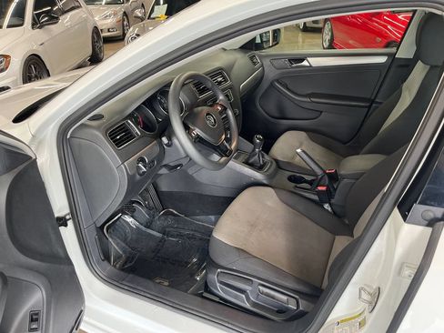 Used 2017 Volkswagen Jetta S FWD image 23