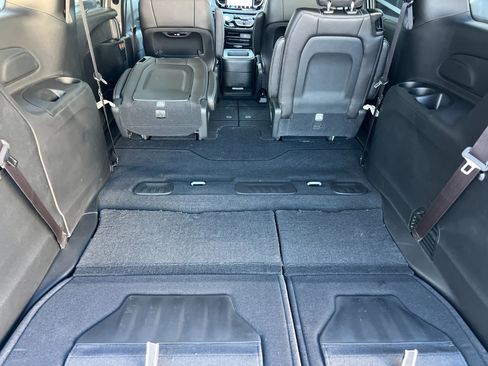 New 2026 Chrysler Pacifica Select image 16