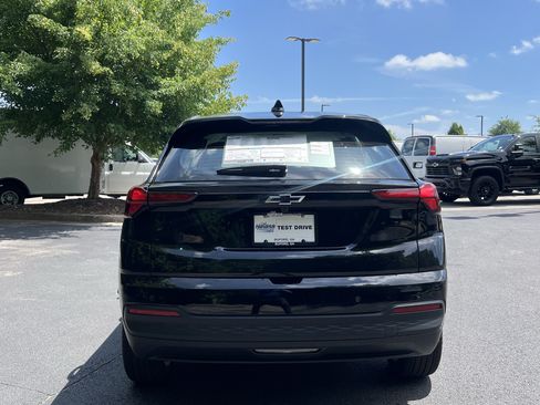 New 2027 Chevrolet Bolt LT w/ Comfort Package FWD image 8