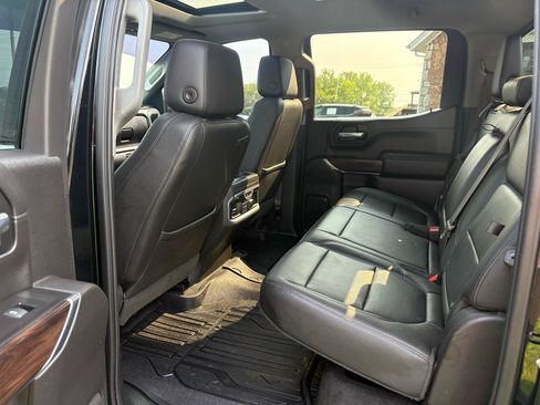 Used 2019 GMC Sierra 1500 SLT w/ SLT Premium Plus Package AWD/4WD image 24