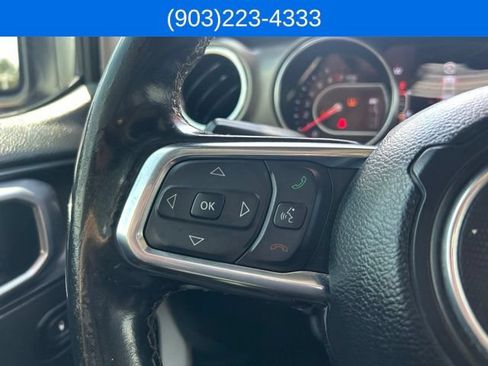 Used 2020 Jeep Gladiator Rubicon AWD/4WD image 18