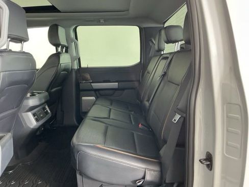 Used 2025 Ford F350 Lariat w/ Black Appearance Package image 31