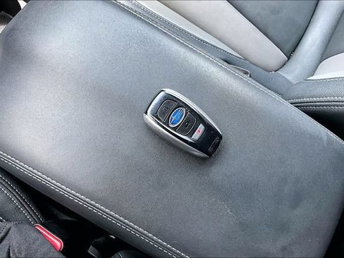 Used 2022 Subaru Ascent Onyx Edition AWD/4WD image 10