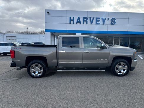 Used 2017 Chevrolet Silverado 1500 LTZ w/ Sport Package image 6