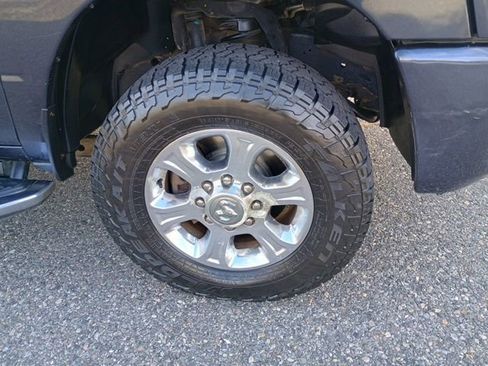 Used 2019 RAM 2500 Big Horn AWD/4WD image 9