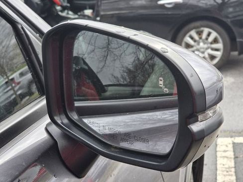 Used 2024 Honda HR-V EX-L image 26