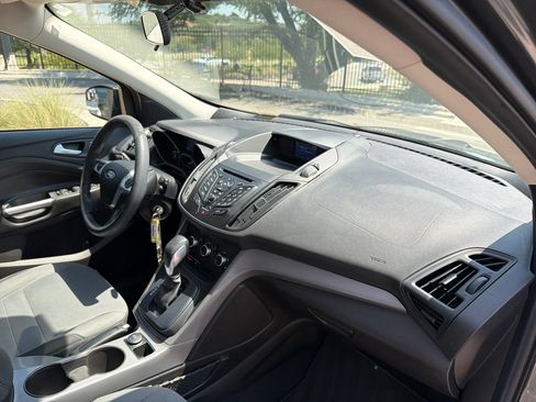 Used 2015 Ford Escape SE FWD image 35