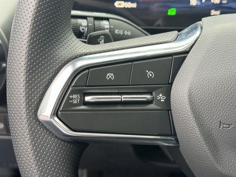 New 2026 Chevrolet Equinox EV LT image 27