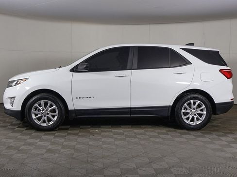 Used 2021 Chevrolet Equinox LS w/ LS Convenience Package image 14