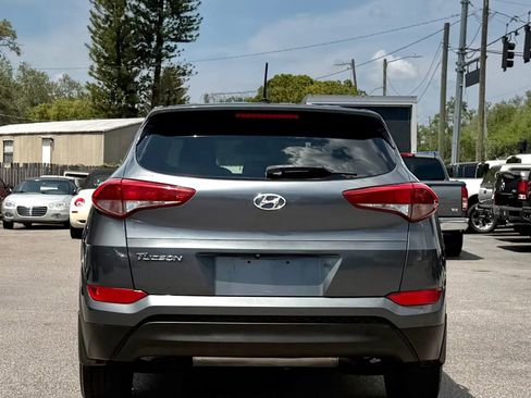 Used 2017 Hyundai Tucson SE FWD image 6