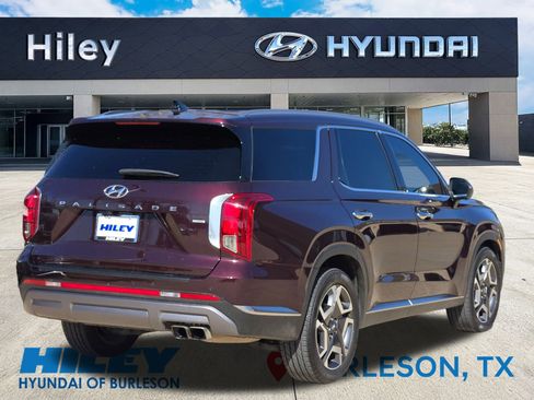 Used 2024 Hyundai Palisade Limited image 4