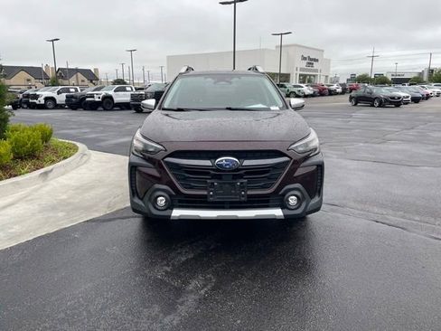 Used 2023 Subaru Outback Touring AWD/4WD image 2