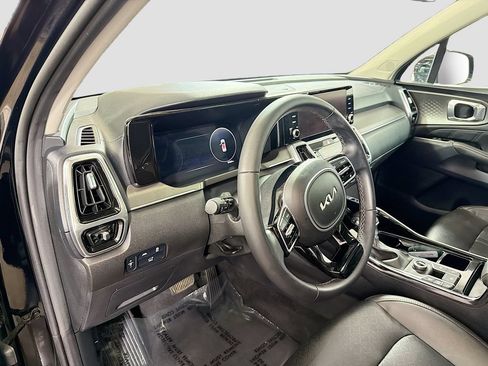 Used 2023 Kia Sorento SX AWD/4WD image 11