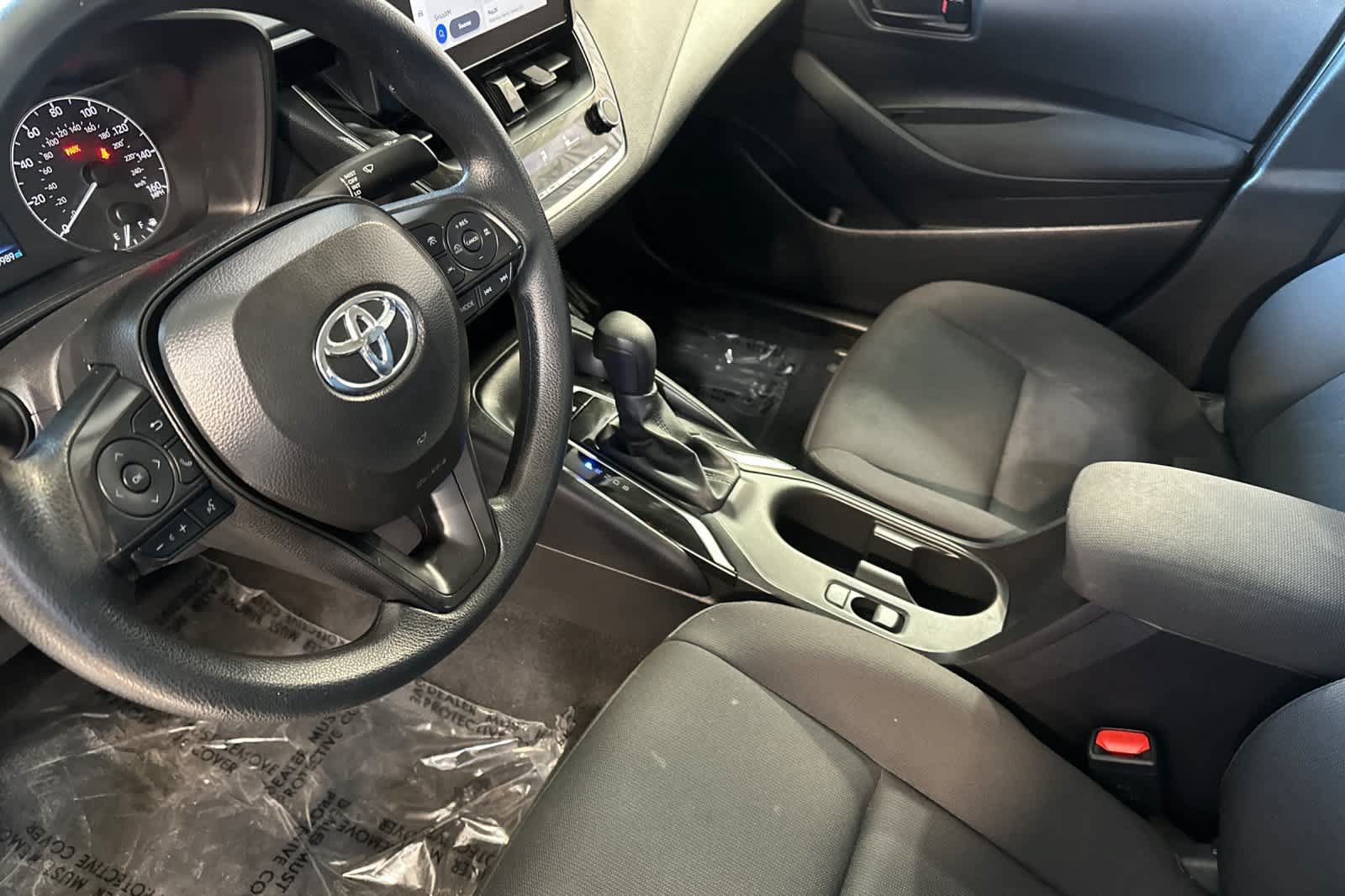 Used 2025 Toyota Corolla LE FWD image 22