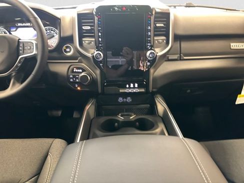 New 2026 RAM 1500 Big Horn AWD/4WD image 12