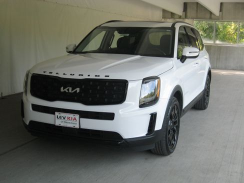 Certified 2022 Kia Telluride EX w/ EX Premium Package image 24