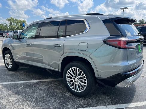 New 2026 GMC Acadia Denali w/ Super Cruise Package FWD image 24