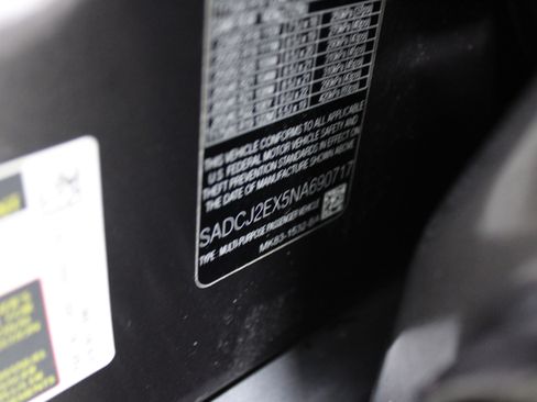 Used 2022 Jaguar F-PACE S image 43