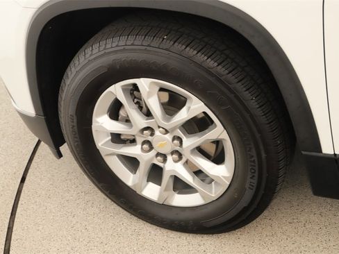 Used 2020 Chevrolet Traverse LT image 31