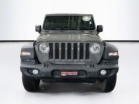 Used 2018 Jeep Wrangler Sport S image 4